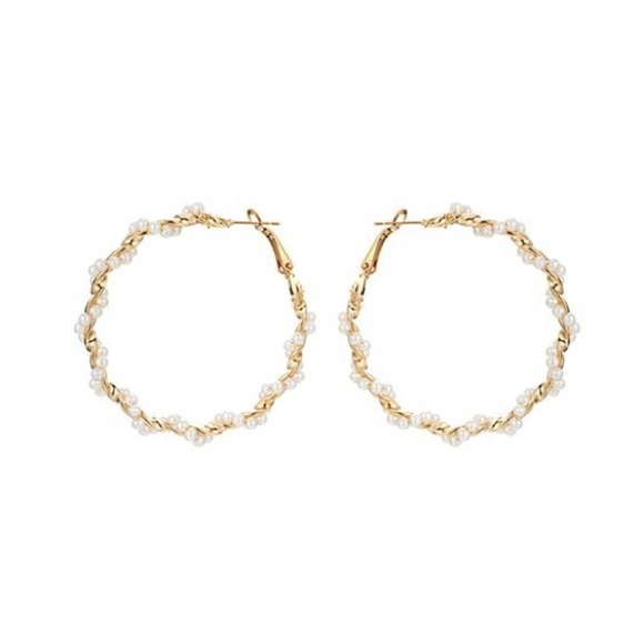 Stunning Pearl & Gold Spiral Hoop Earrings - Picture 3 of 7